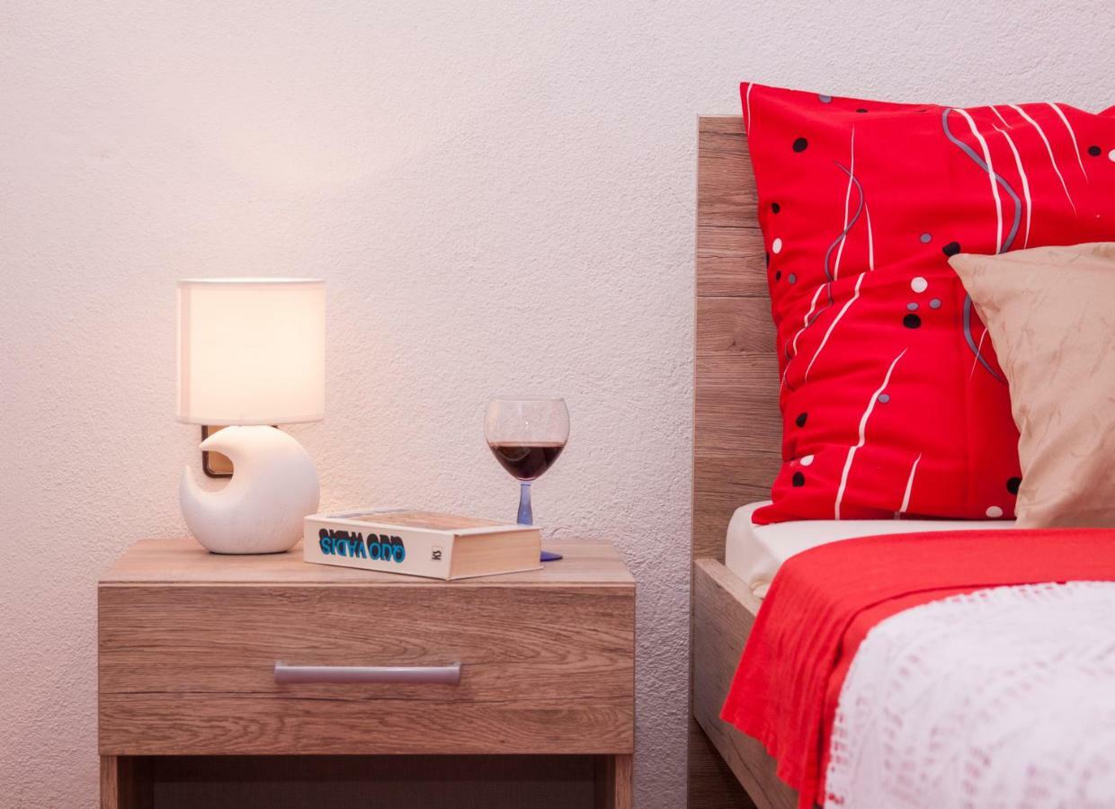 Nadalina Apartment Kastel Stari ภายนอก รูปภาพ